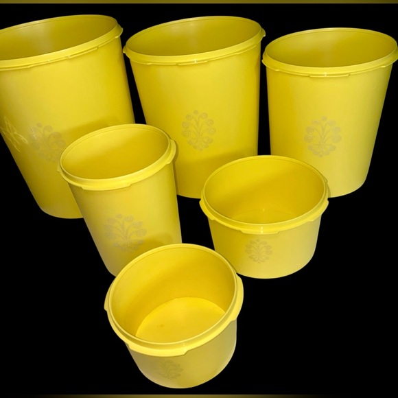 Tupperware Servalier Nesting Canister Set Of 6 W/ Lids Gold Harvest Yellow VNTG - Picture 2 of 7
